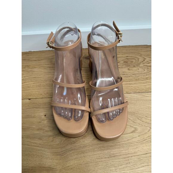 NWOT Larroudé Gio Sandal In Tan Beige Leather Block Heel Strappy, Size 9.5 - Picture 2 of 10